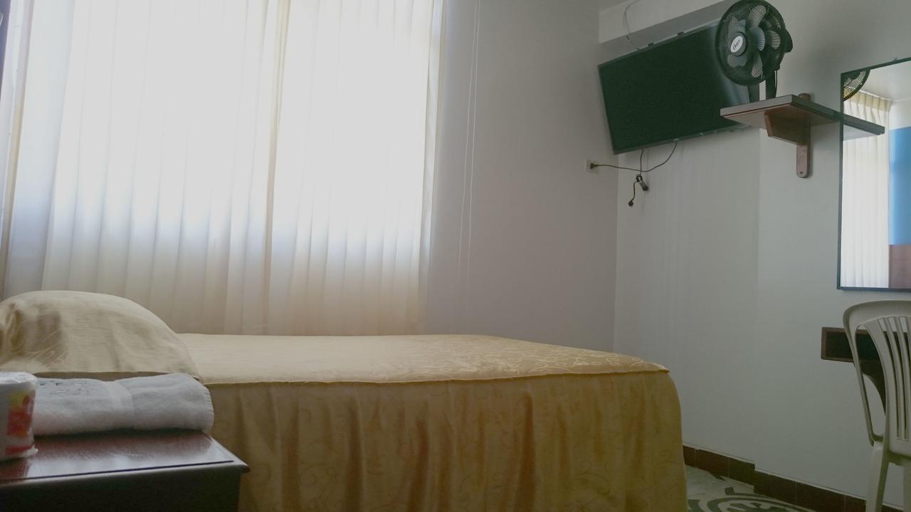 Hotel Cancun Хаен Екстер'єр фото