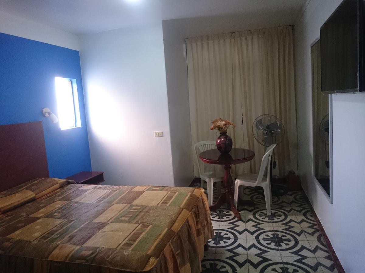 Hotel Cancun Хаен Екстер'єр фото