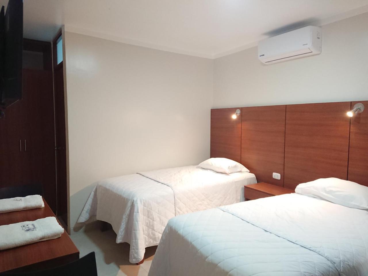Hotel Cancun Хаен Екстер'єр фото